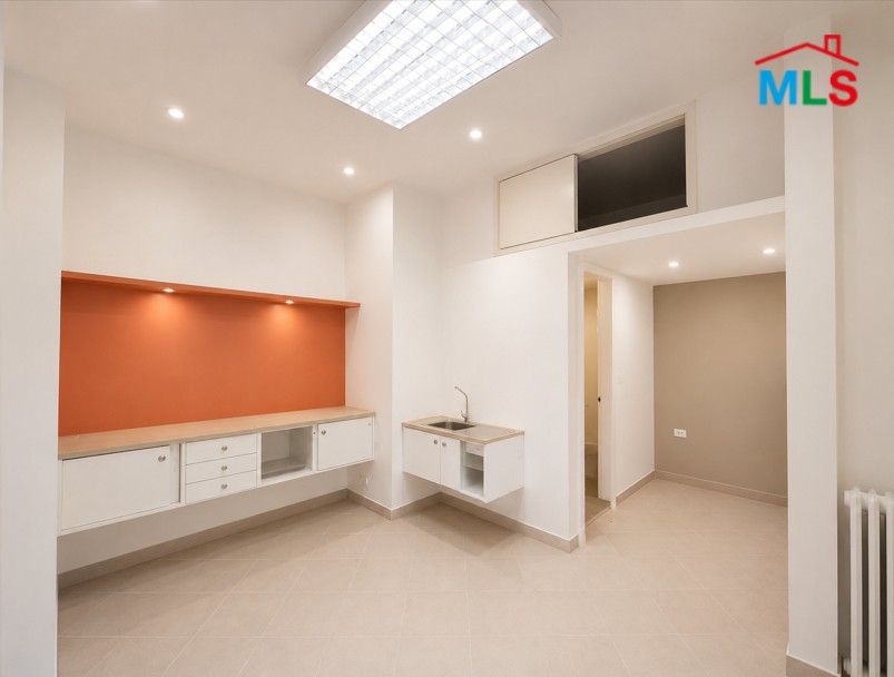 170 SQM Office For Rent in Prime Location in Achrafieh, Sodeco