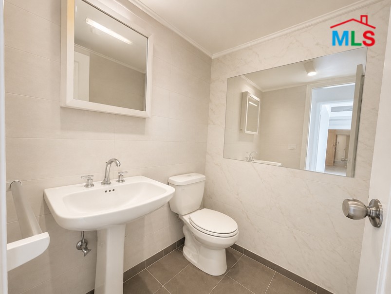 170 SQM Office For Rent in Prime Location in Achrafieh, Sodeco