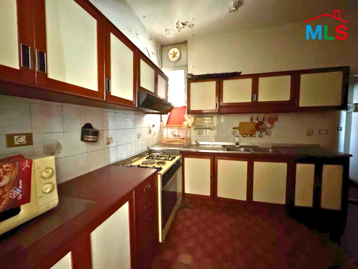 Furnished 3-Bedrooms Apartment For Rent in Ain Al Remmane