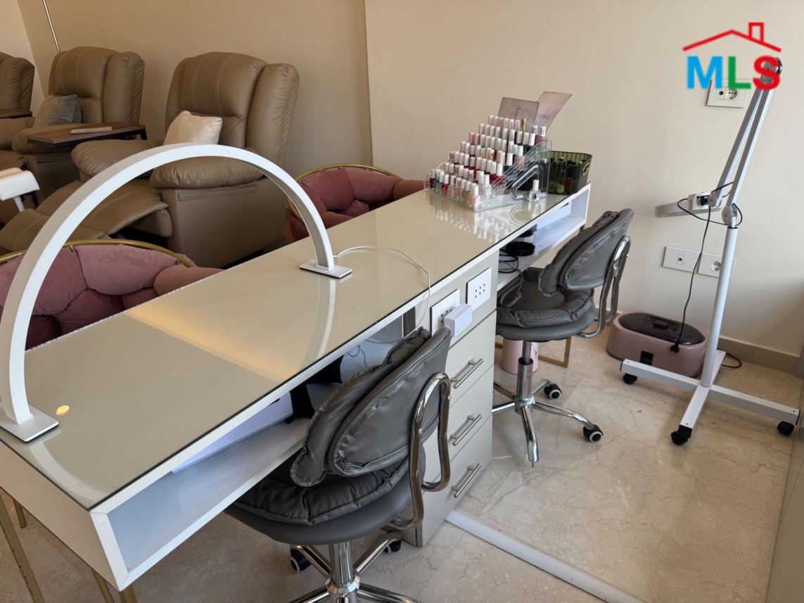 Beauty Clinic For Rent & Assets for Sale in Achrafieh, Charles Malek
