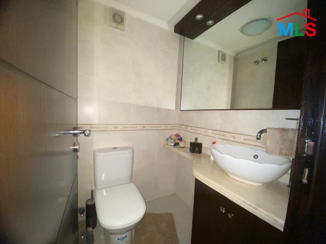 Apartment with City View For Rent in Ras El Nabeh, Beirut