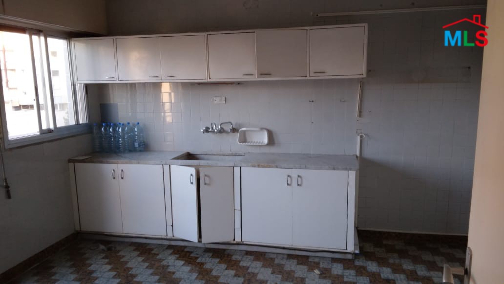 A 300 SQM Office For Rent in Zalka