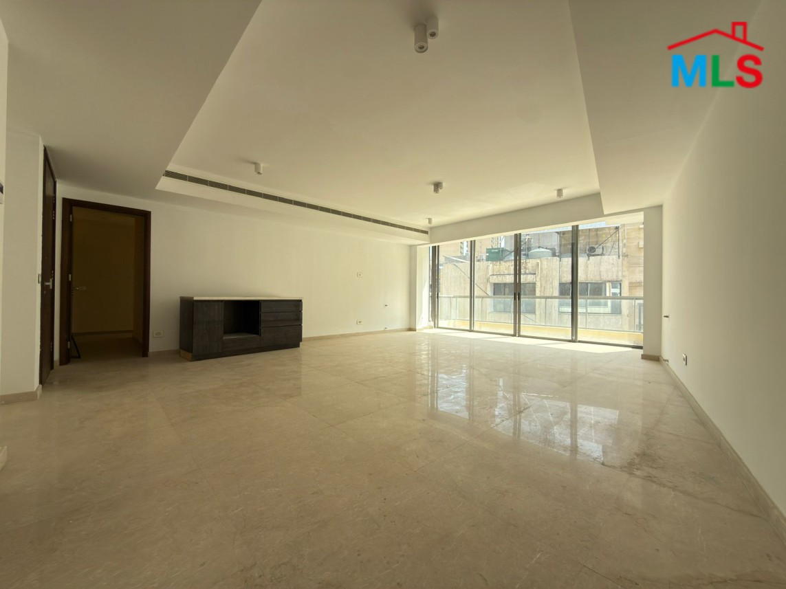 3-Bedrooms Apartment For Rent in Achrafieh, Sassine