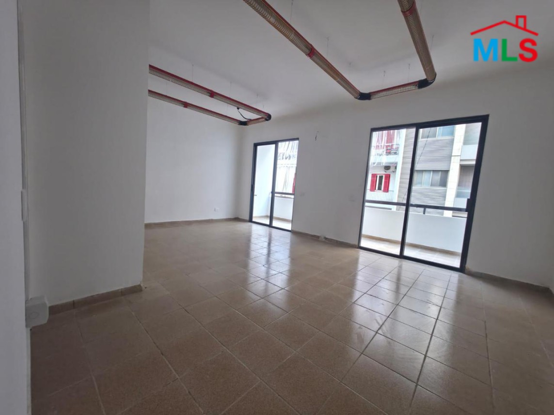 100 SQM Office For Rent in Achrafieh, Saydeh