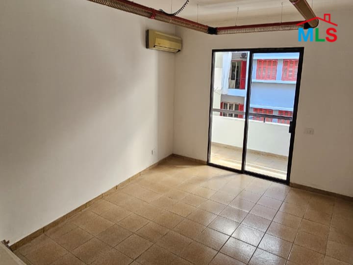 100 SQM Office For Rent in Achrafieh, Saydeh