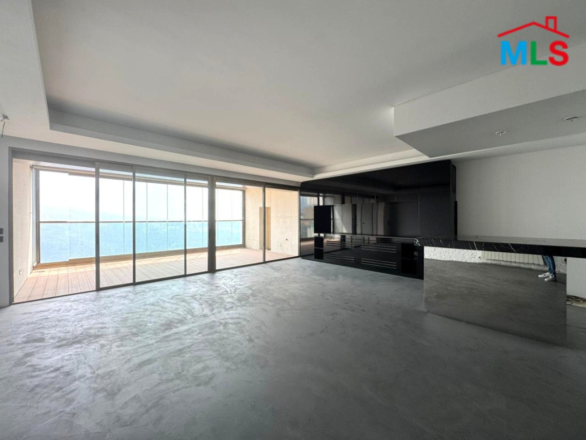 High-End & Decorated Apartment with Mountain View For Rent in Monteverde