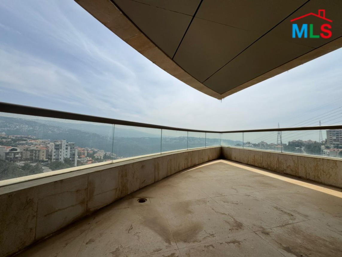 High-End & Decorated Apartment with Mountain View For Rent in Monteverde