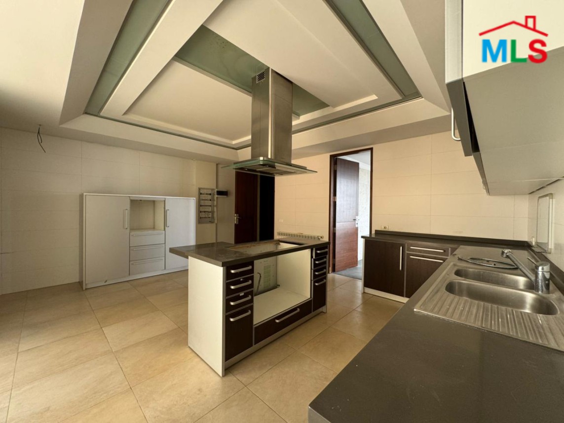 High-End & Decorated Apartment with Mountain View For Rent in Monteverde