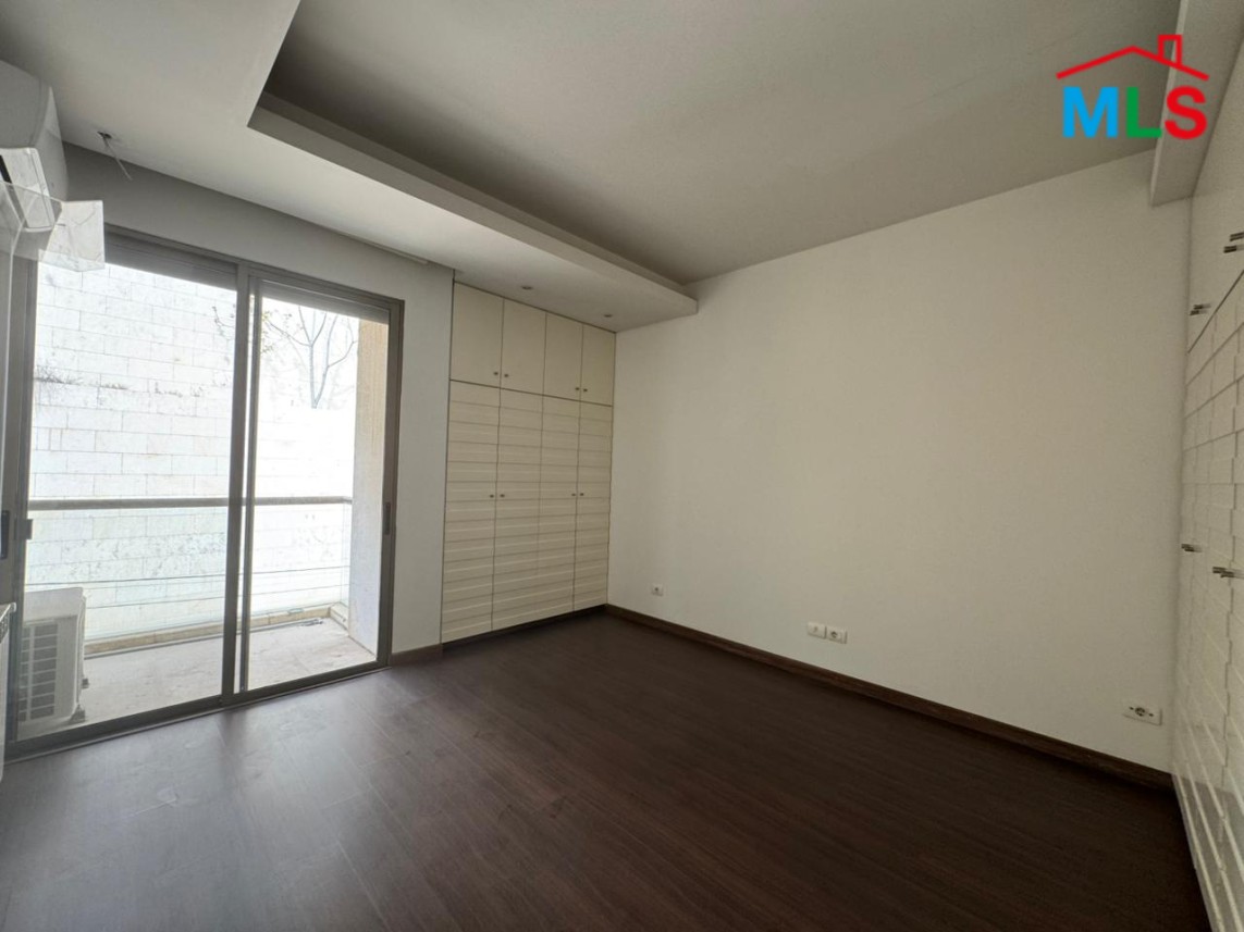 High-End & Decorated Apartment with Mountain View For Rent in Monteverde