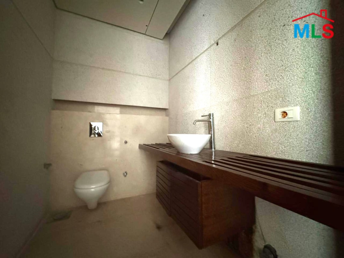 High-End & Decorated Apartment with Mountain View For Rent in Monteverde