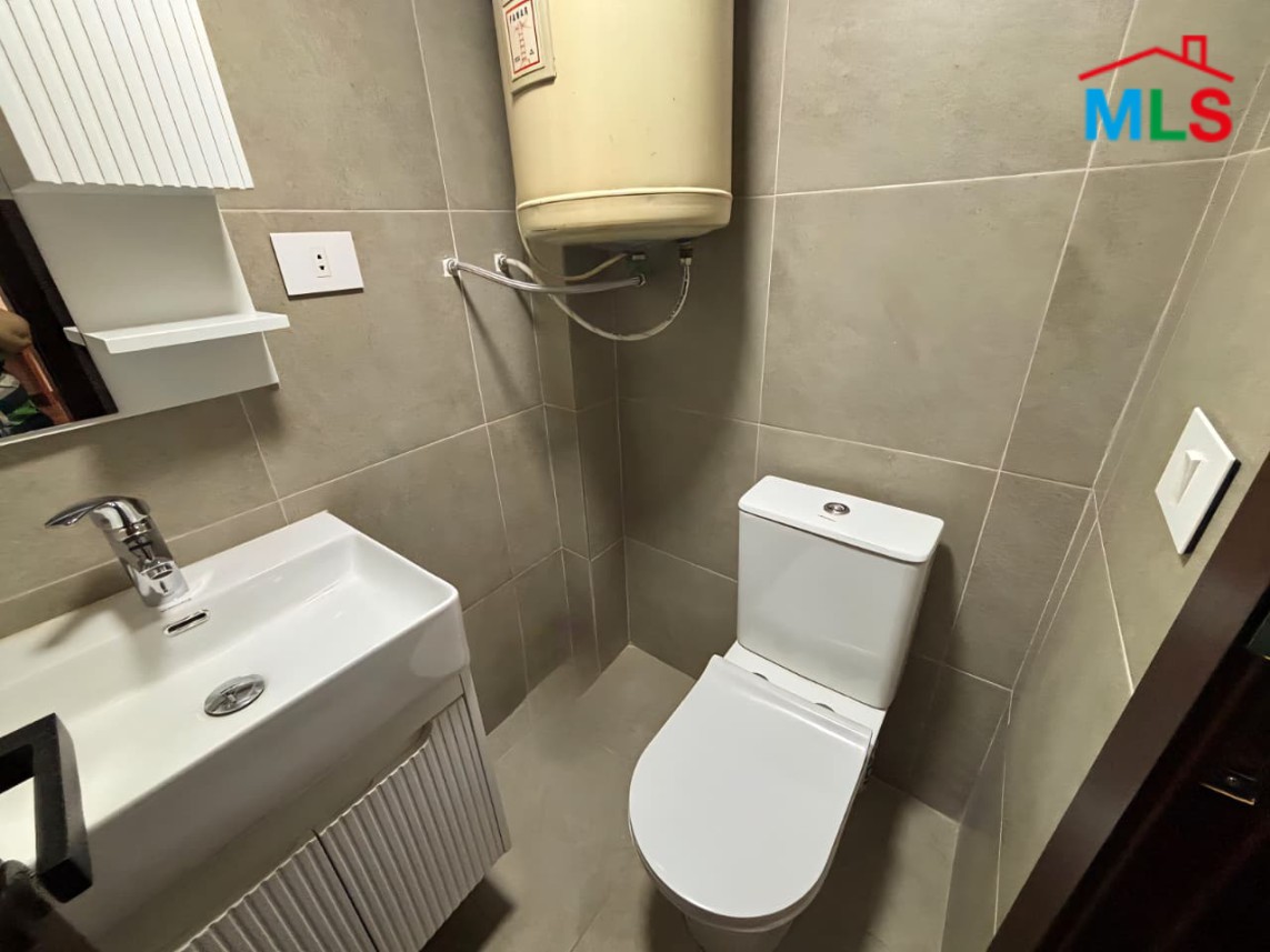 Fully Furnished Office For Rent in Mtayleb