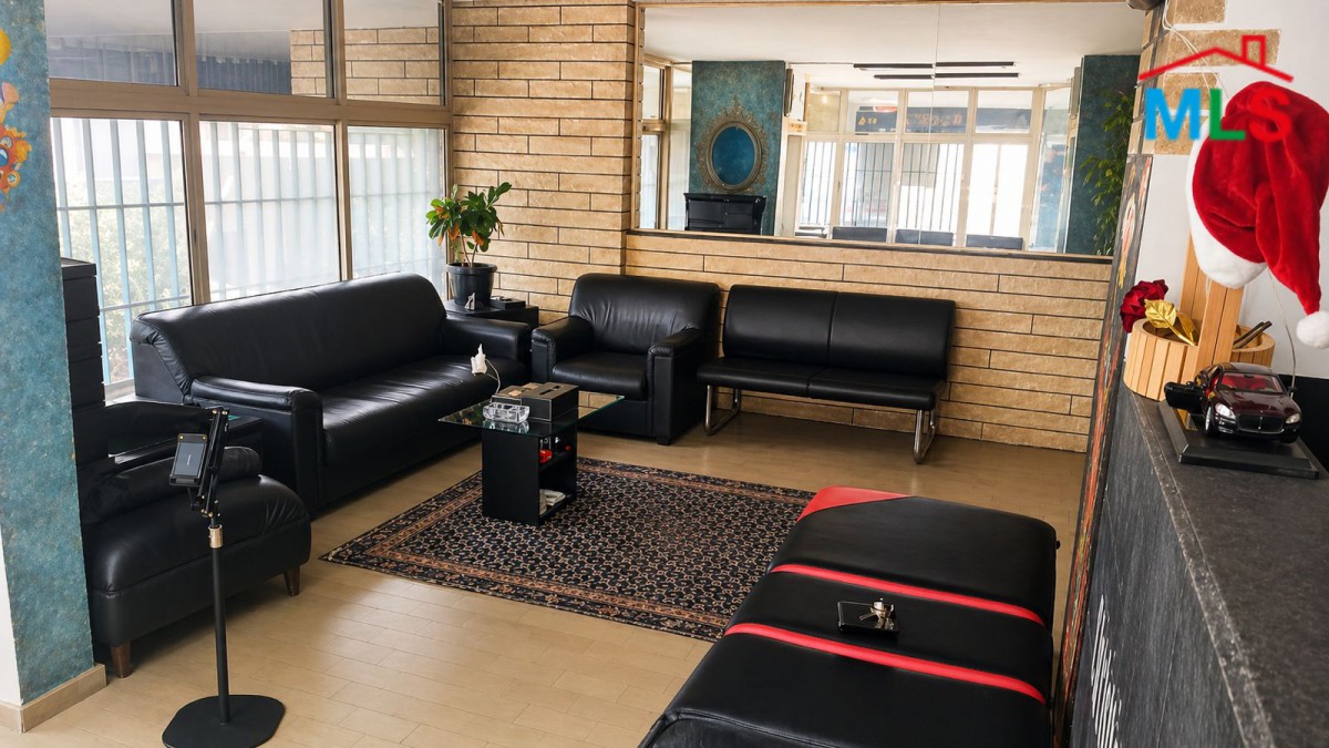 90 SQM Shop For Rent in Great Location in Zalka