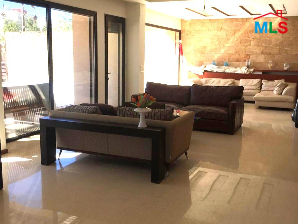 Furnished Villa With Garden & Mountain View For Rent in Shalimar, Baabdat