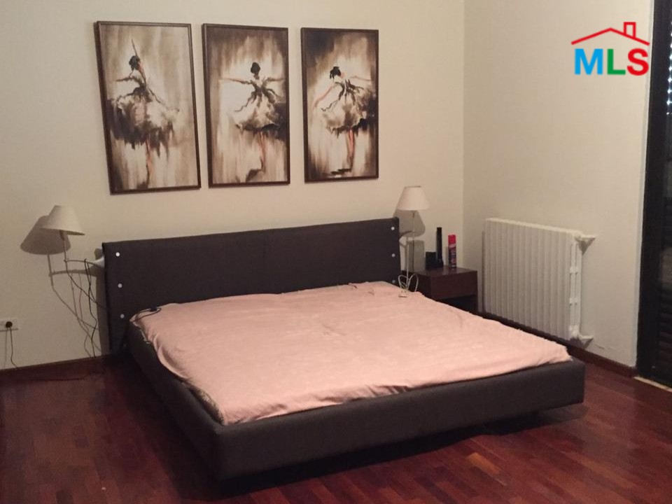 Furnished Villa With Garden & Mountain View For Rent in Shalimar, Baabdat