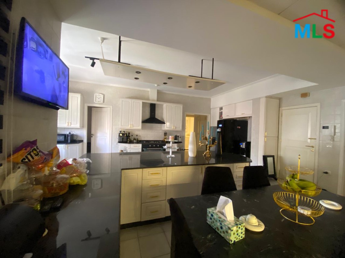 Luxury Living! Unfurnished 3-Bedroom Apartment For Rent in Uneso