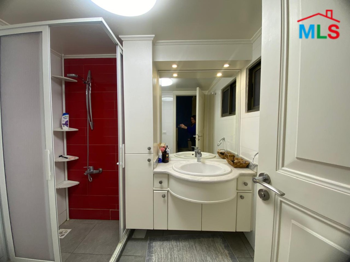 Luxury Living! Unfurnished 3-Bedroom Apartment For Rent in Uneso