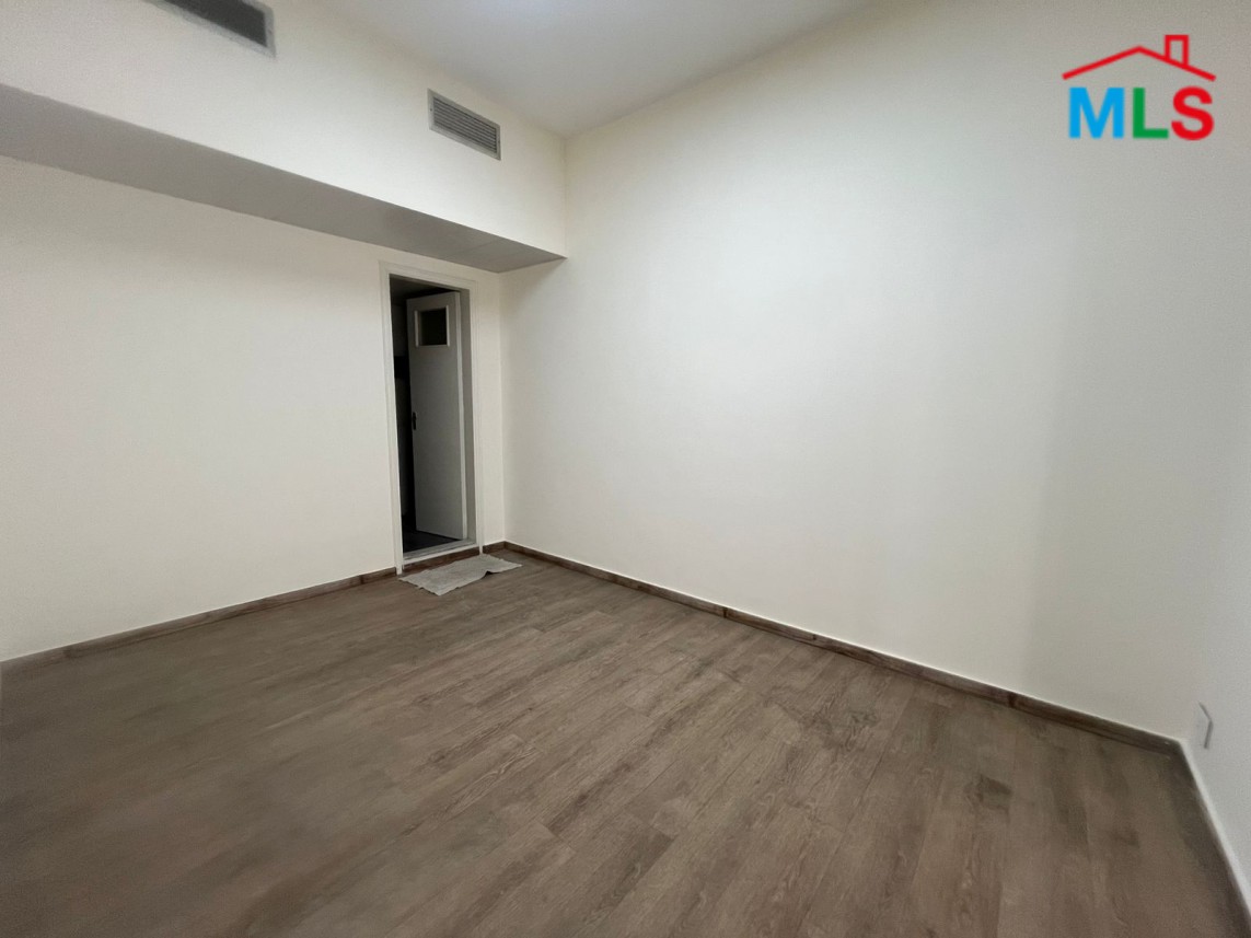 80 SQM Polyclinic For Rent in Achrafieh, Roum