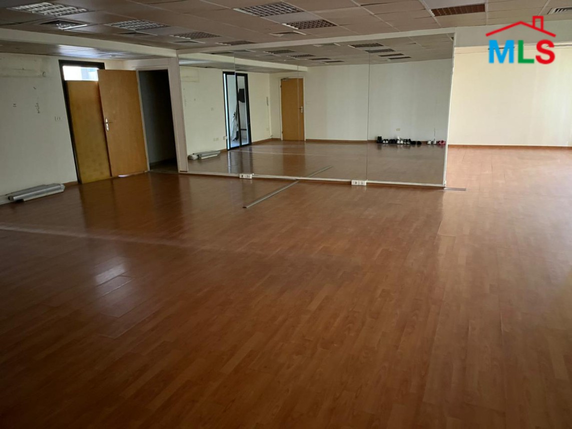 220 SQM Office For Rent in Sadat, Ras Beirut