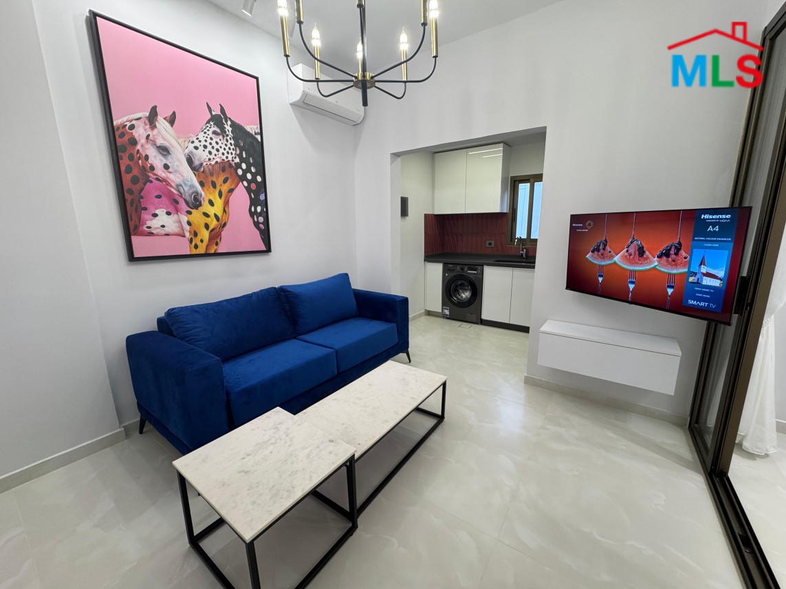 All-Inclusive! Furnished One Bedroom Apartment For Rent in Hamra, Ras Beirut