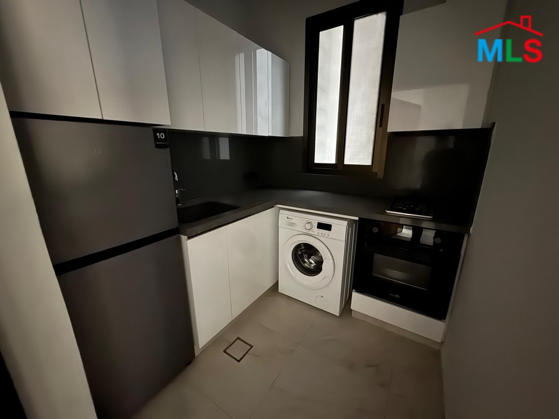 All-Inclusive! Furnished One Bedroom Apartment For Rent in Hamra, Ras Beirut