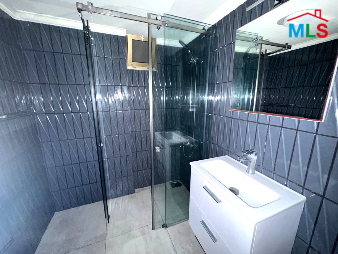 All-Inclusive! Furnished One Bedroom Apartment For Rent in Hamra, Ras Beirut
