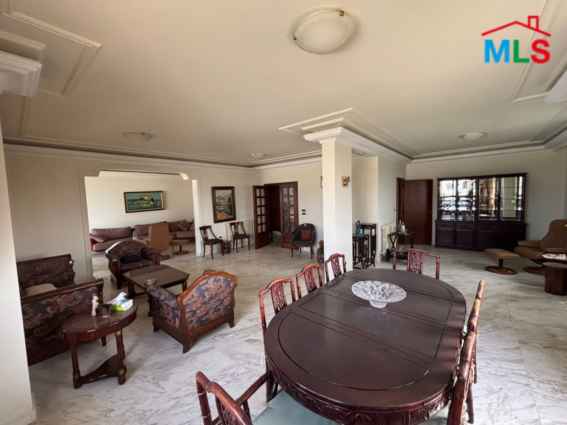 Spacious Apartment For Rent in Aoukar