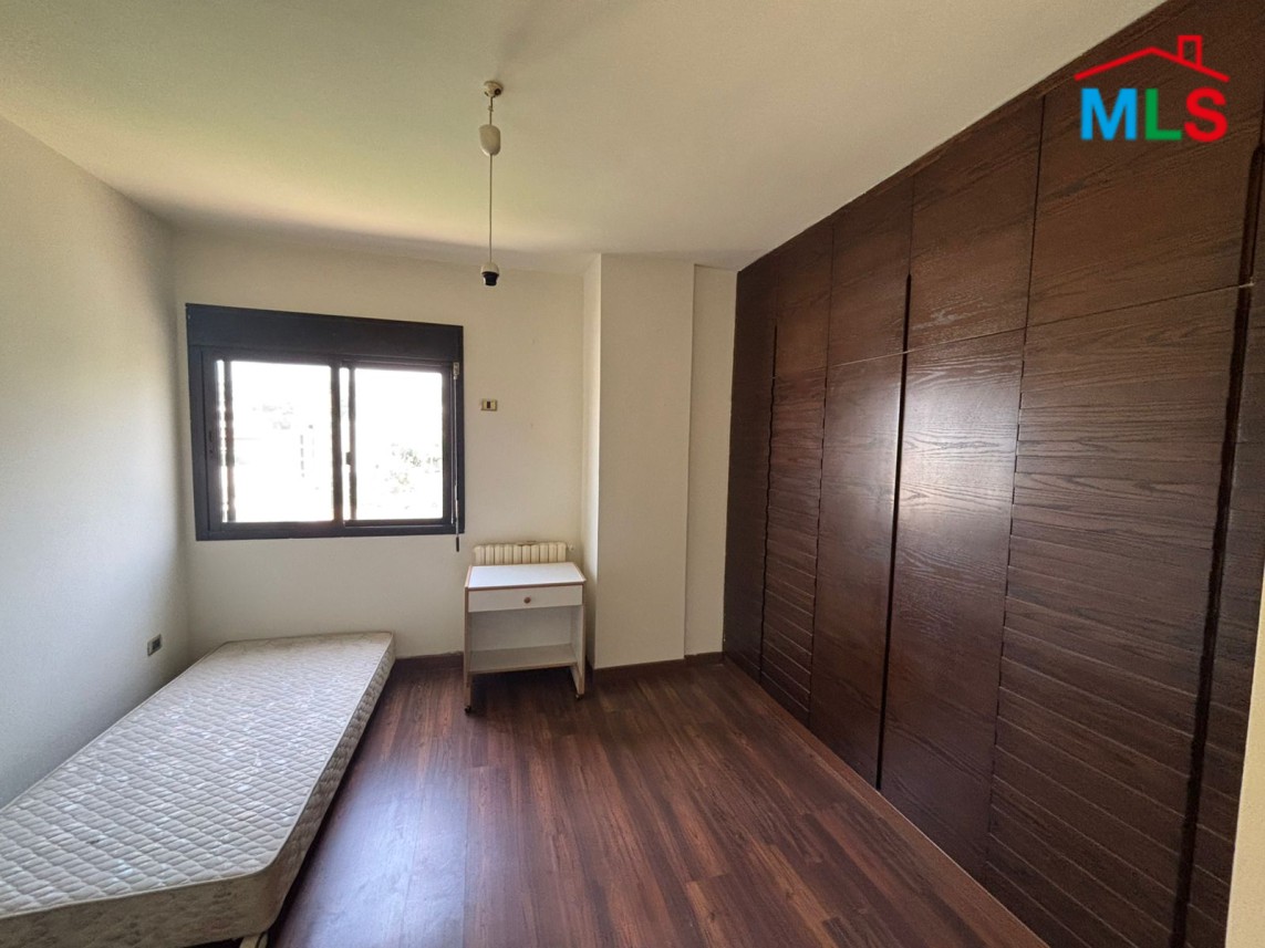 Spacious Apartment For Rent in Aoukar