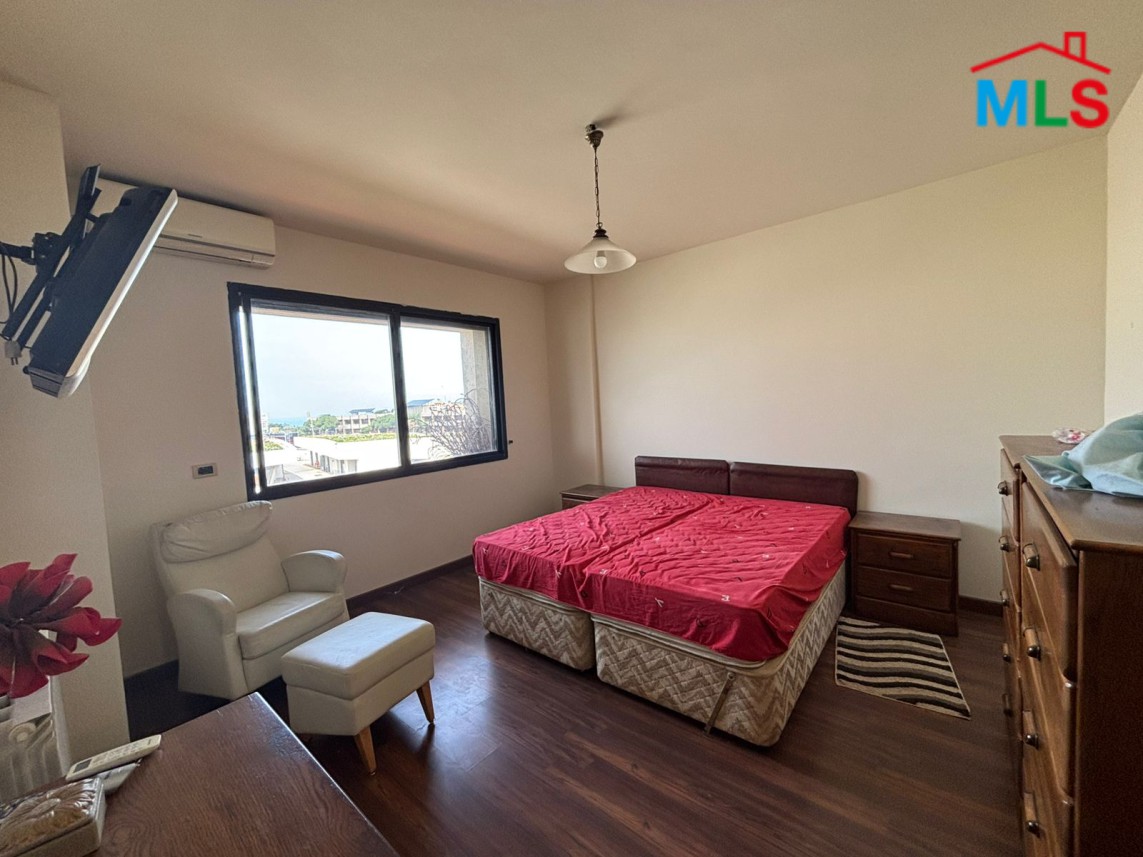 Spacious Apartment For Rent in Aoukar