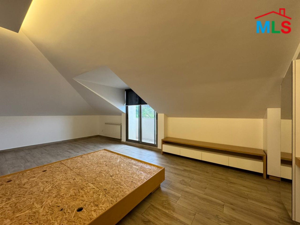 Fully Furnished And Decorated Apartment For Rent in Mansourieh