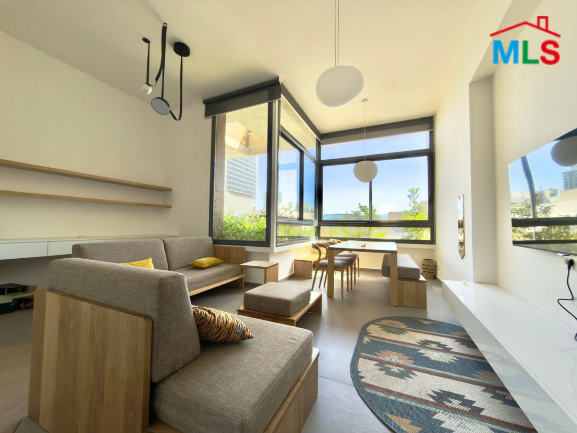 Modern Loft with City View For Rent in Achrafieh, Carré D'or