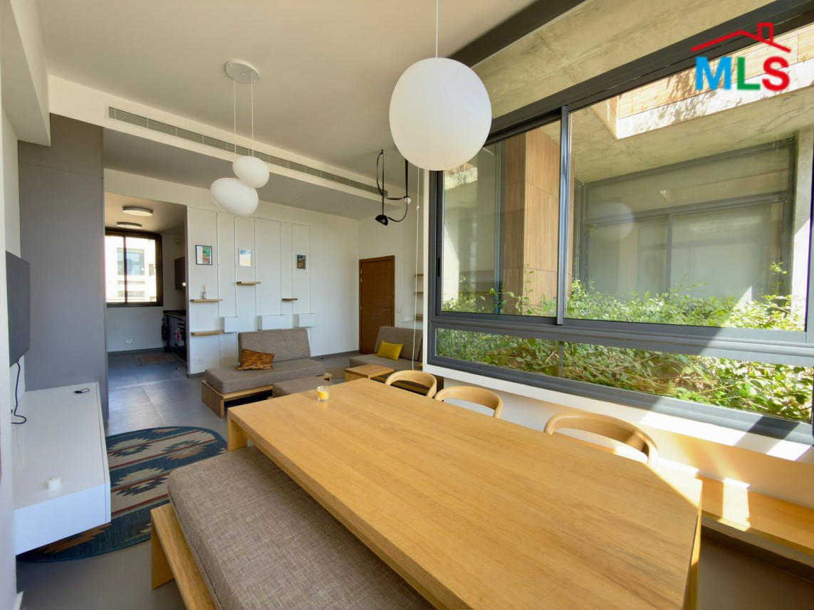 Modern Loft with City View For Rent in Achrafieh, Carré D'or