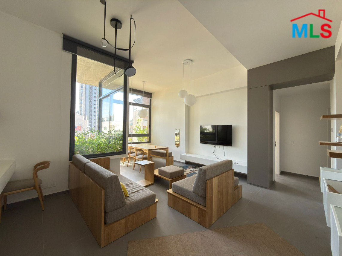 Modern Loft with City View For Rent in Achrafieh, Carré D'or