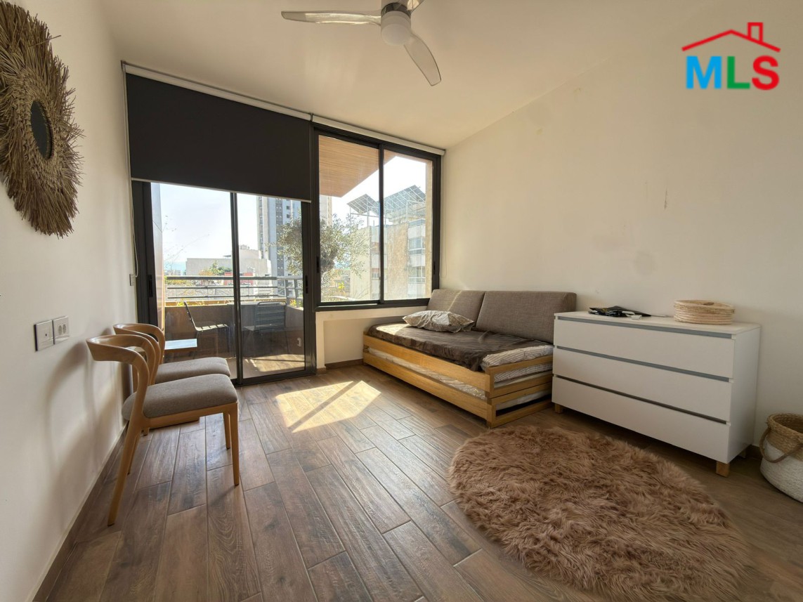 Modern Loft with City View For Rent in Achrafieh, Carré D'or