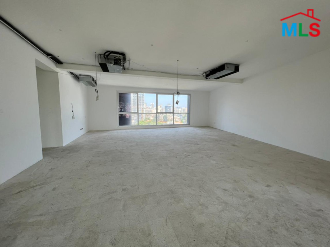 Office With Amazing View For Rent in Achrafieh, Lycée