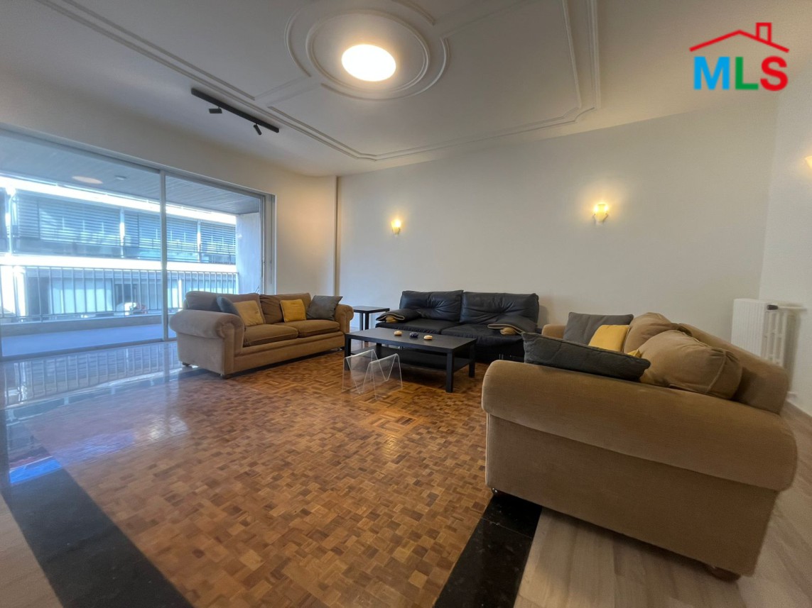 Apartment with City View For Rent in Achrafieh, Zahret El Ihsan
