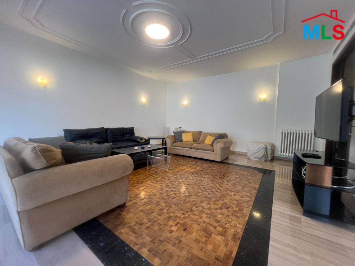 Apartment with City View For Rent in Achrafieh, Zahret El Ihsan