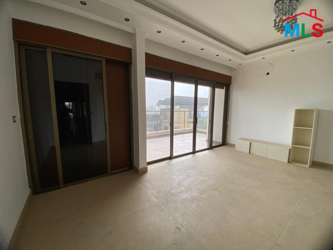 Spacious Apartment with Amazing Open City View For Rent in Koraytem, Ras Beirut