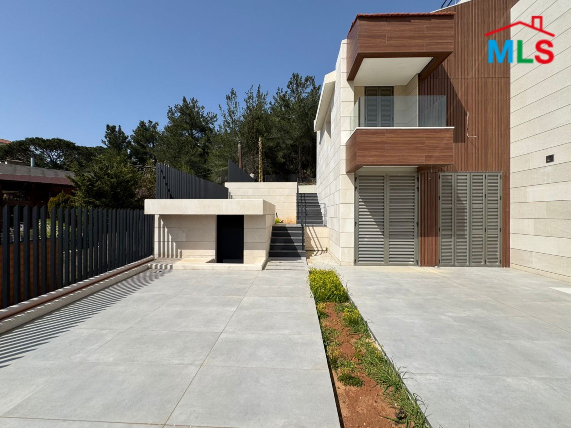 Modern Furnished High-End Finishing Villa For Rent in Baabdat