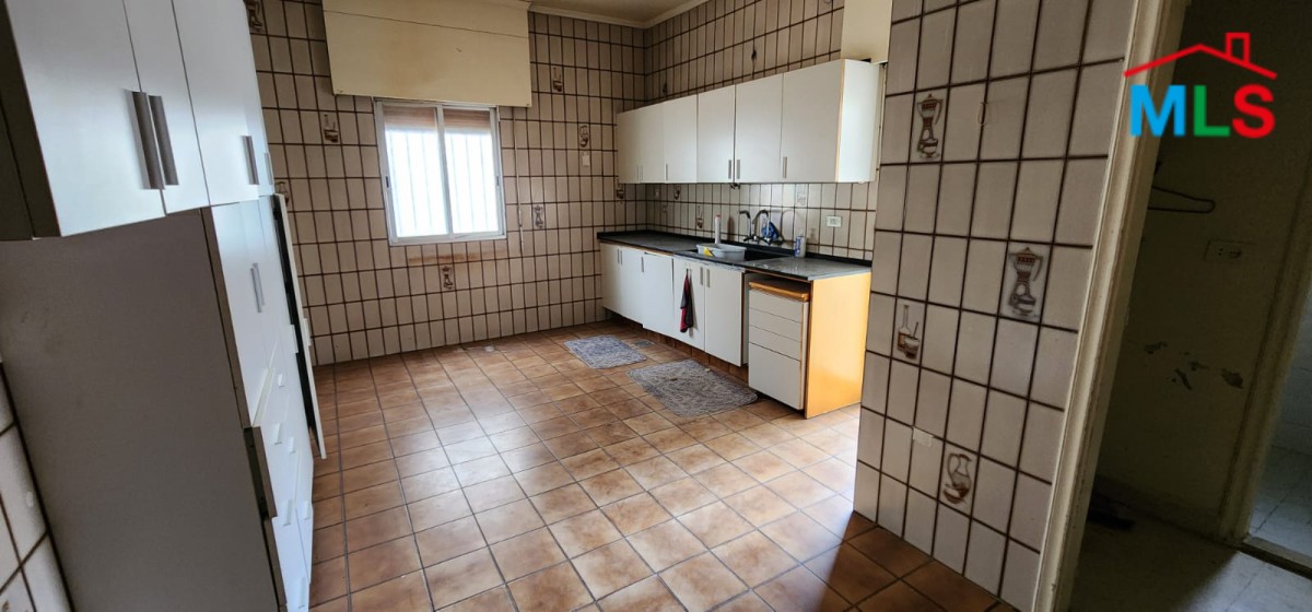 Spacious Apartment For Rent in Bkenneya