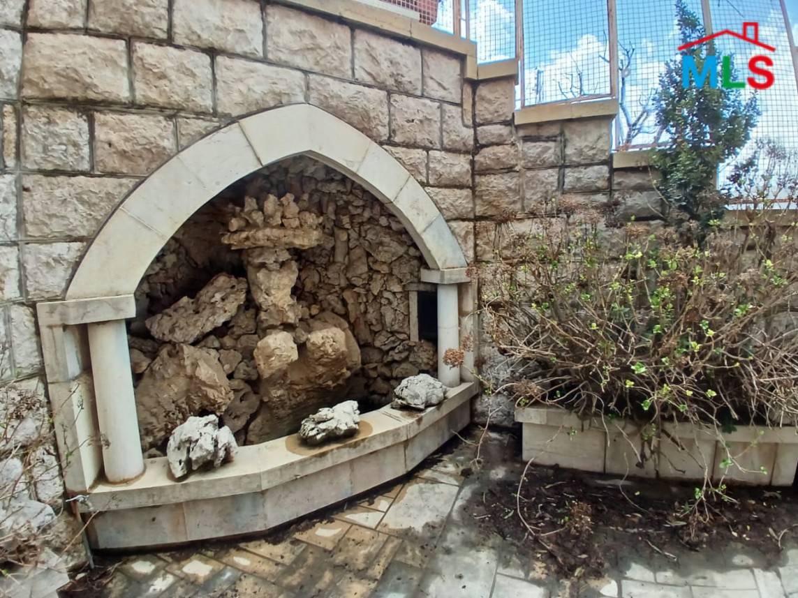 A Lebanese House For Rent in Khenchara
