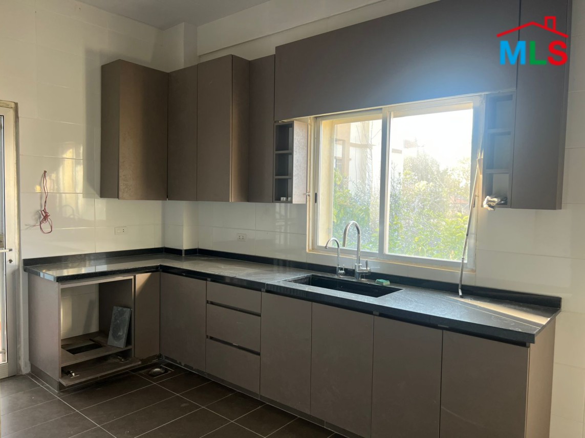 Spacious Individual House For Rent in Arayia