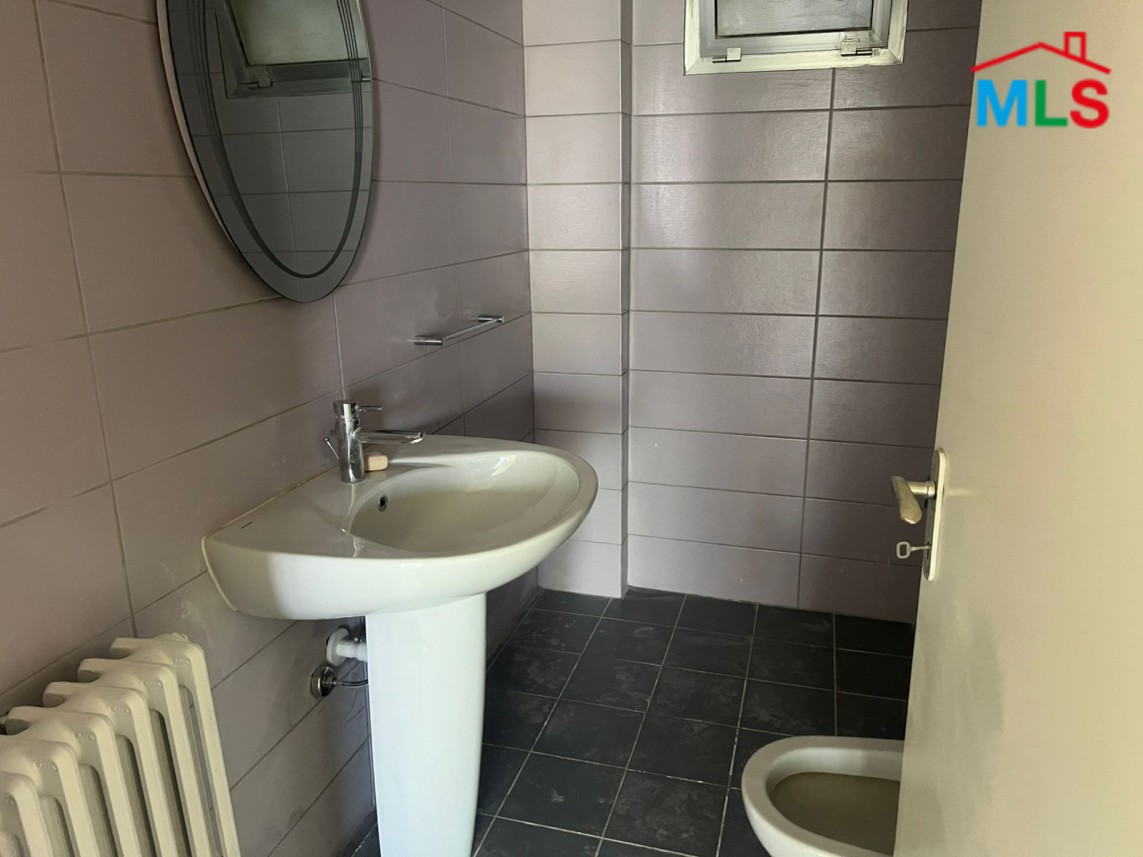 Spacious Individual House For Rent in Arayia
