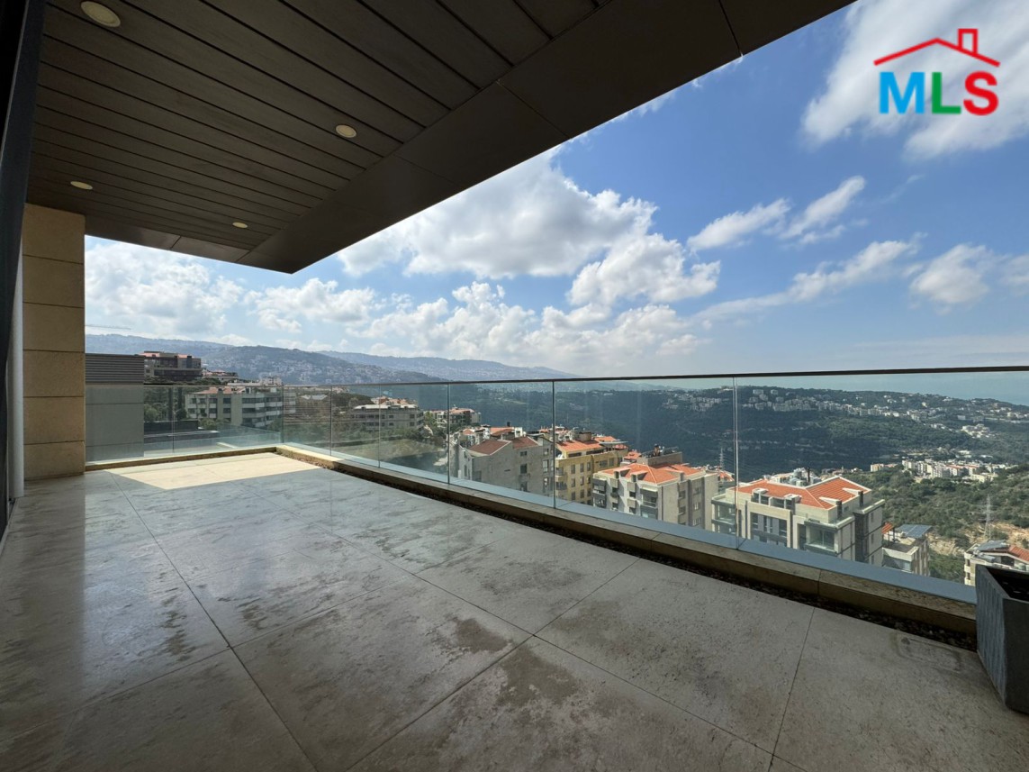 Luxurious High-End Apartment For Rent in Monteverde