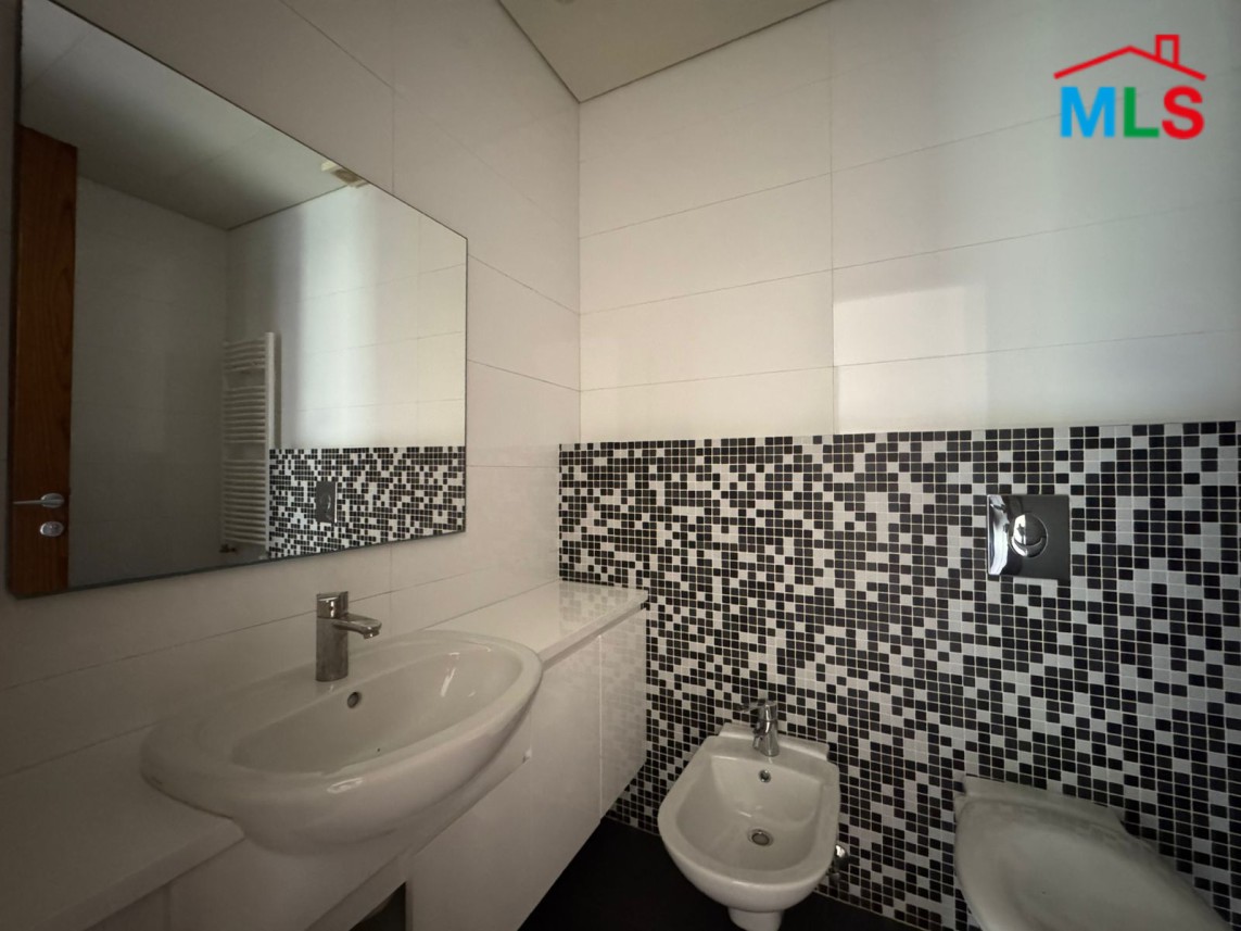 Luxurious High-End Apartment For Rent in Monteverde
