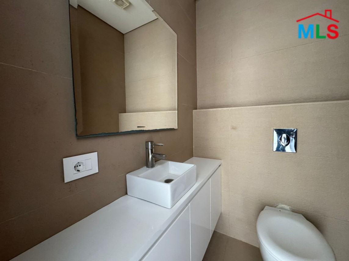 Luxurious High-End Apartment For Rent in Monteverde