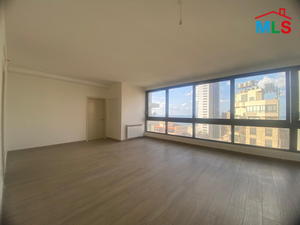 Luxury Living! Apartment with Sea & City View For Rent in Clemenceau, Ras Beirut