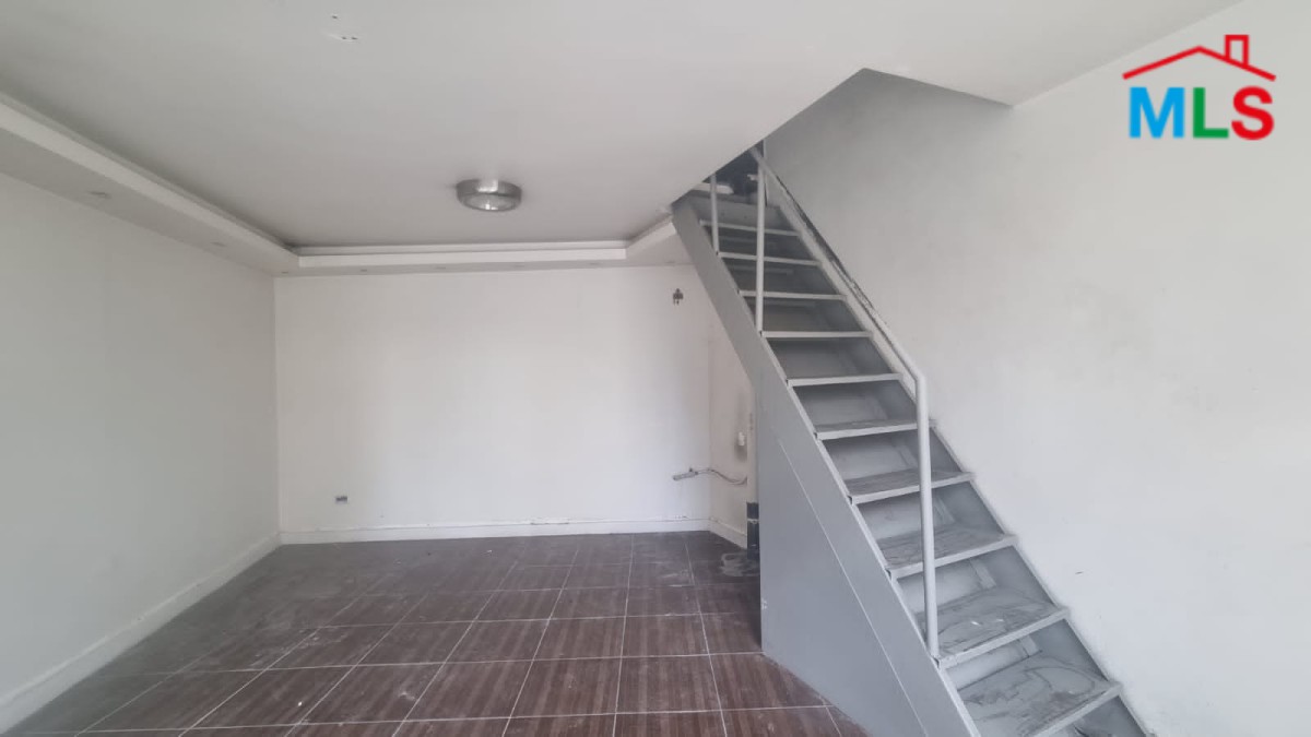 27 SQM Shop For Rent in Achrafieh, Sioufi