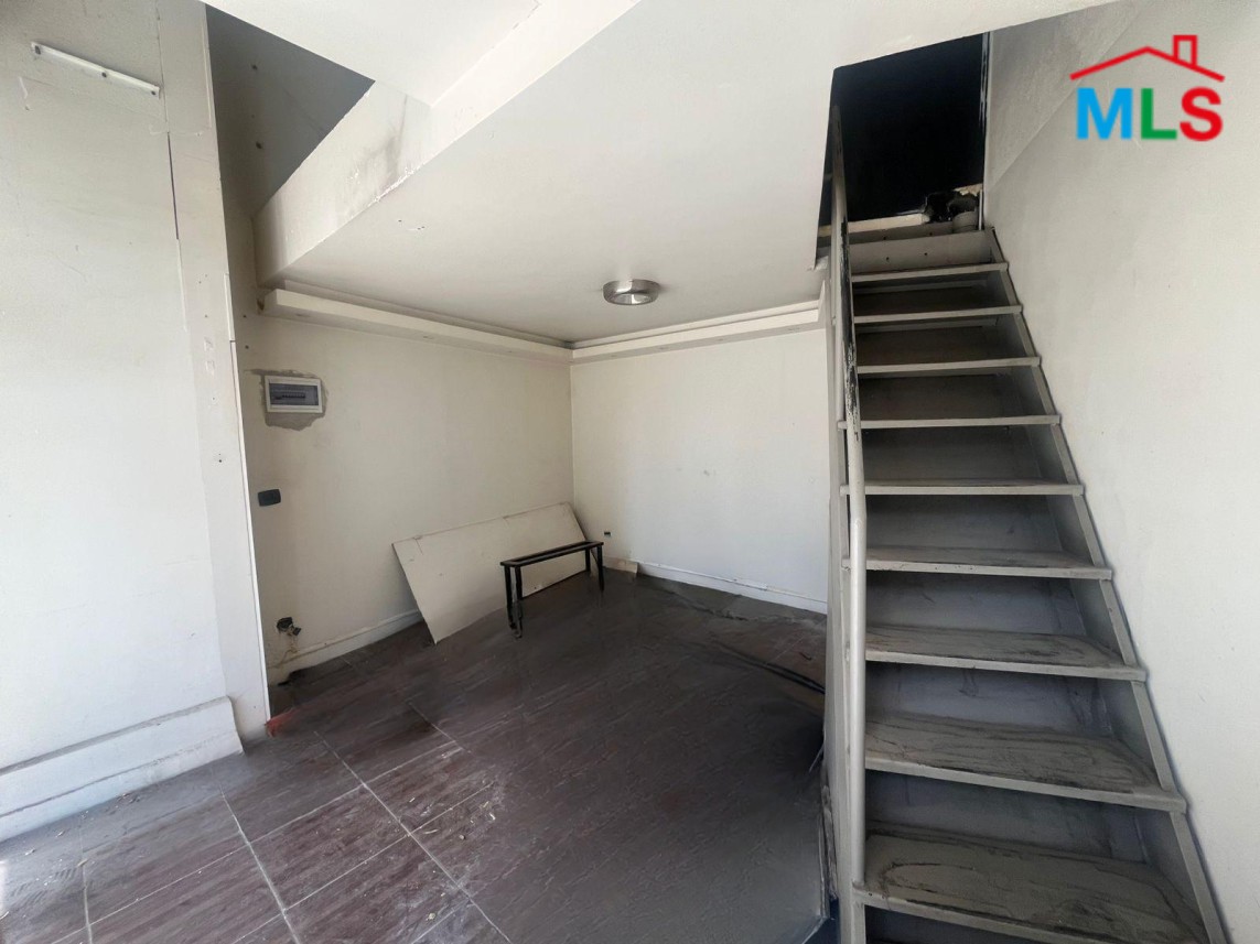 27 SQM Shop For Rent in Achrafieh, Sioufi