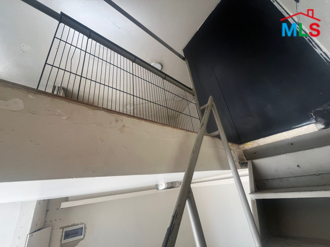 27 SQM Shop For Rent in Achrafieh, Sioufi
