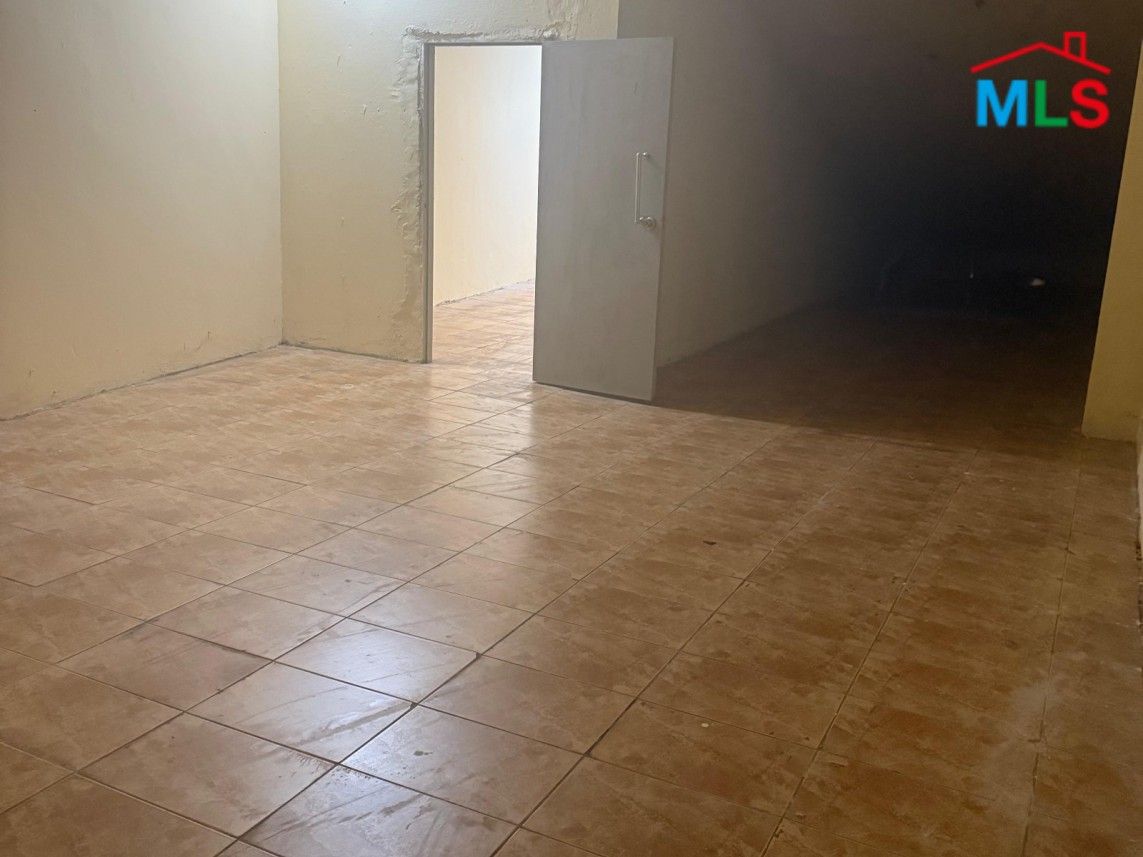 120 SQM Warehouse For Rent in Achrafieh, Sioufi